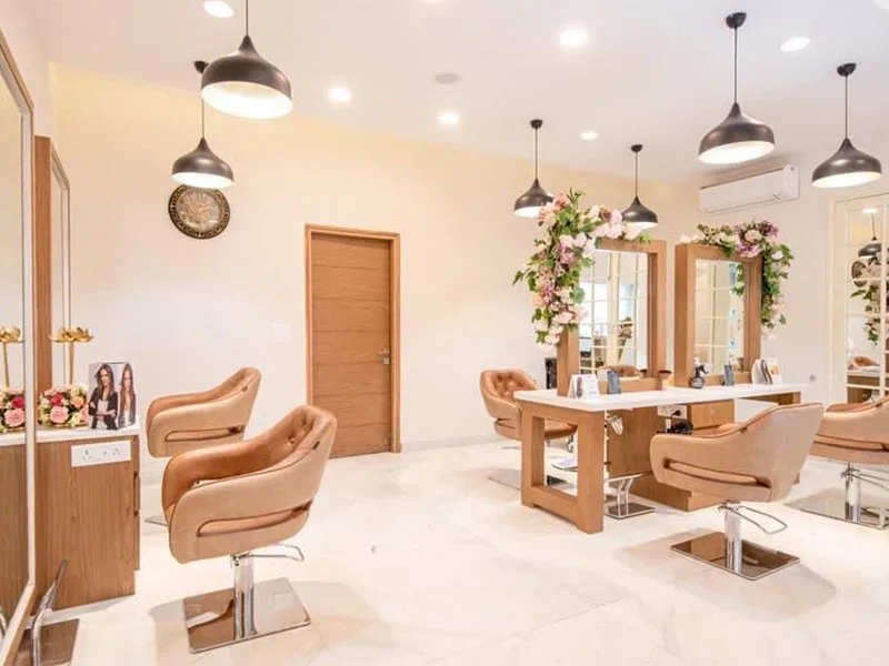 Best Salon in Gomti Nagar Lucknow