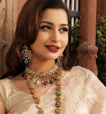 Traditional Bridal Look with Heavy Jewellery – Vandna’s Heritage Bride